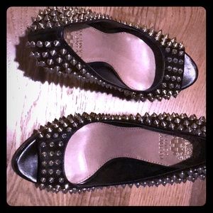 Vince Camuto spiked heels, never worn